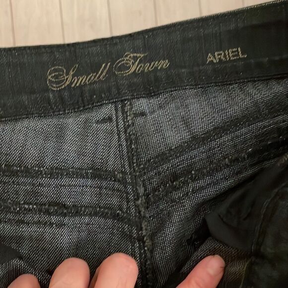 SMALL TOWN BLACK SKINNY JEANS.  NEW WITH TAGS.  STYLE IS ARIEL - Picture 4 of 13